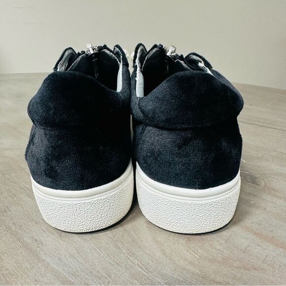 Steve Madden Lynn, BlackVelvet Sneakers with Pearl Accent. - Picture 5 of 6